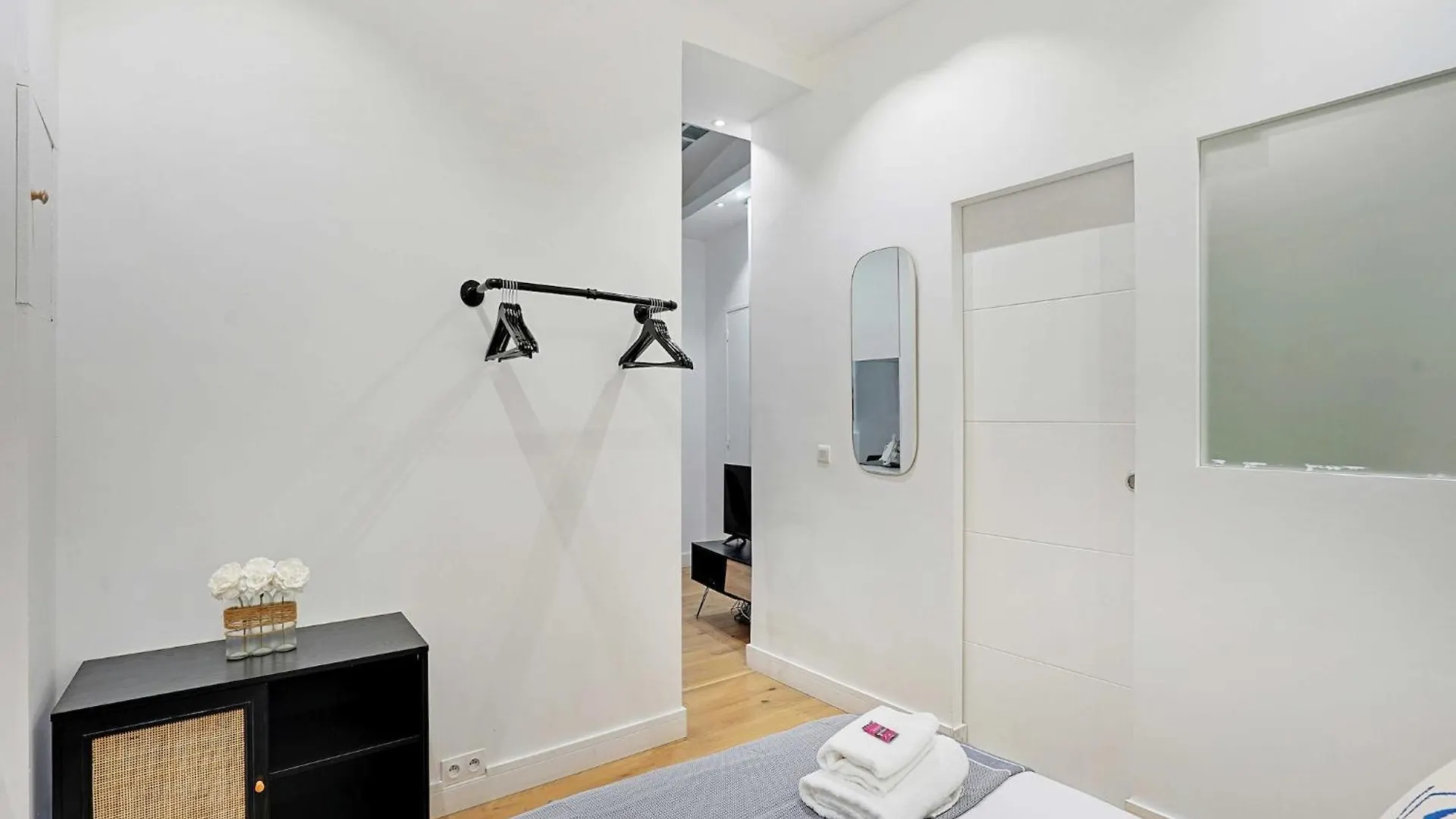 Apartment For 4 People In Bastille Parigi