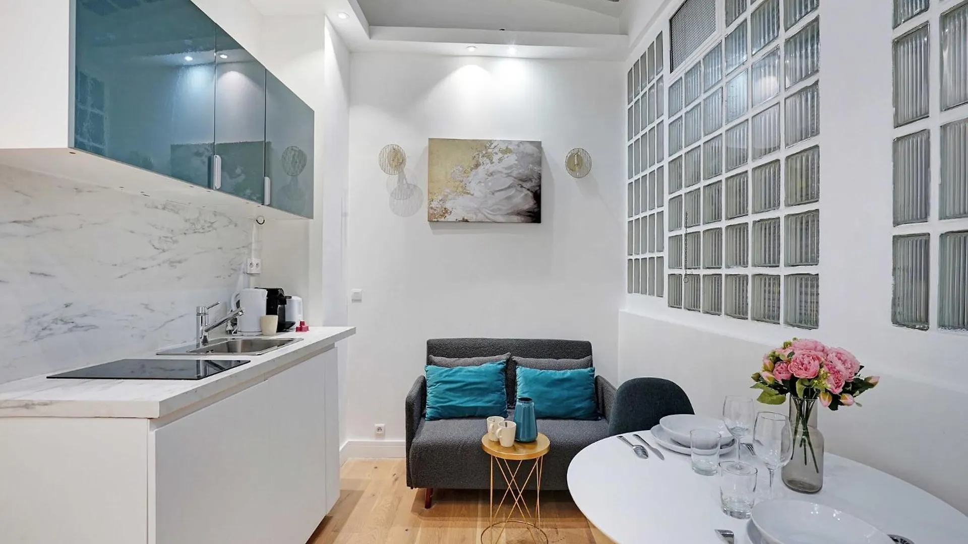Apartment For 4 People In Bastille París 0*,  Francia